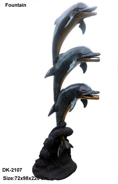 3 Dolphins on Wave Fountain 3 Dolphins on Wave Fountain