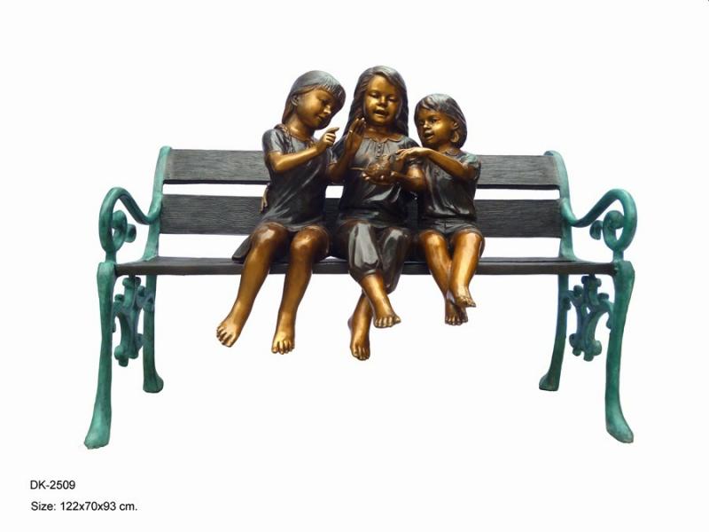 Three Kids On Bench 3 Girls On Bench D 2509k 4 899 99