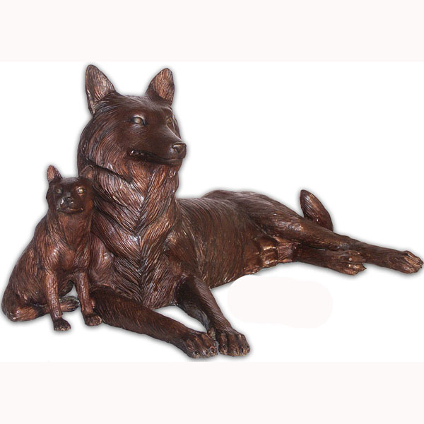 Bronze Wolf And Cub Statue